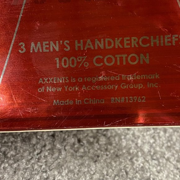 Axxents Handkerchiefs Box Set of 3 With K initials Embroidered on Each - Picture 3 of 10